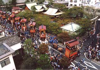 大津祭　本祭.jpg